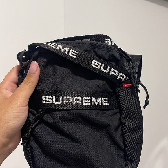 Supreme Other - Supreme Black Belt Bag